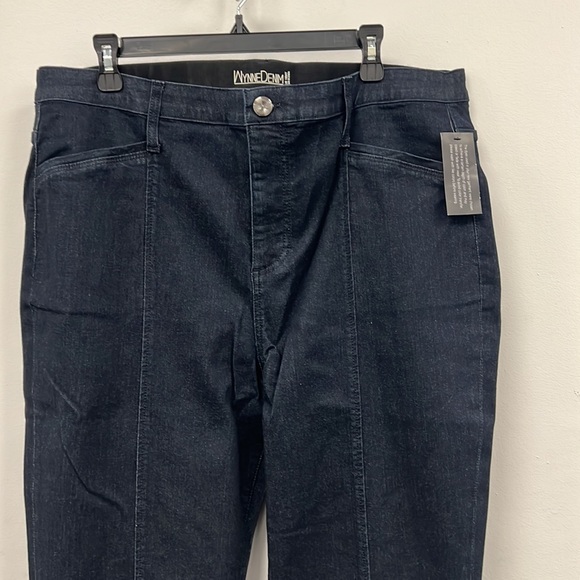 NWT- WynneDenim Performance Stretch Seamed Soft Flare Leg Jean, Indigo - 18 Tall - Picture 5 of 11